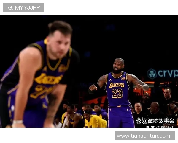 成队史首人，里夫斯绝杀后玩笑：詹姆斯和东契奇会说我打得差